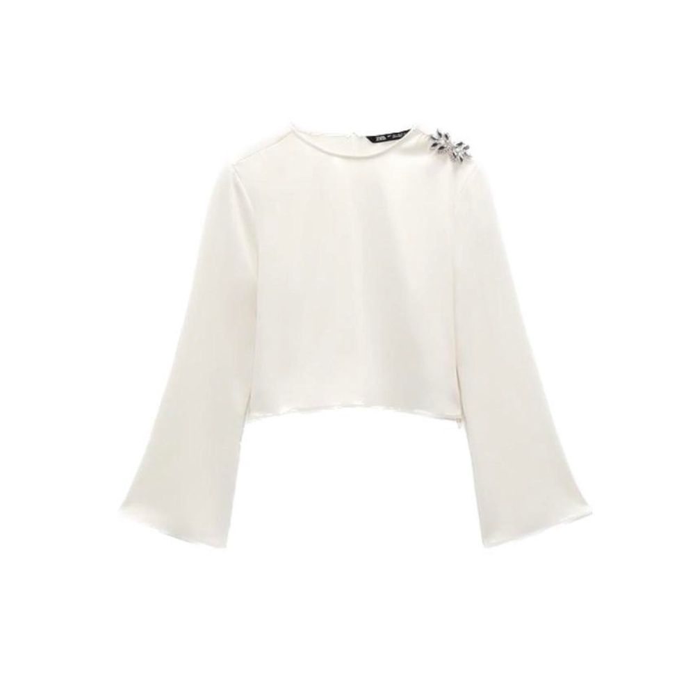 Bell Sleeve Broach Zara White Blouse